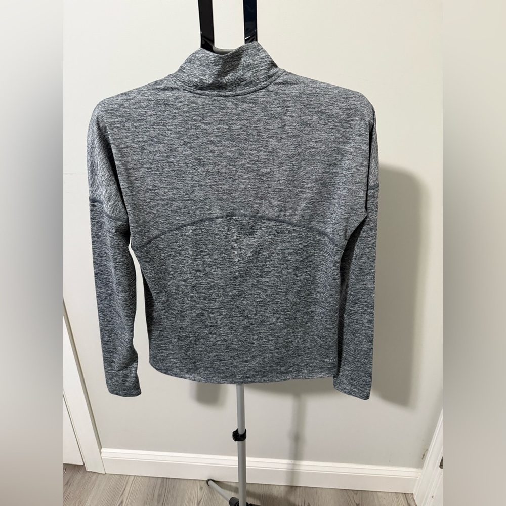 Nike Running DRI-FIT Women’s Athletic Long Sleeve Heathered Gray Shirt Size S - Picture 2 of 7